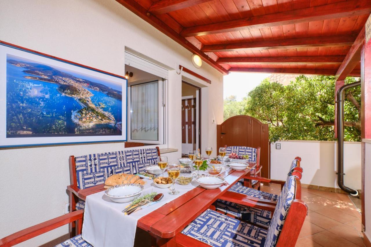 Apartments Antares Mali Losinj Ngoại thất bức ảnh