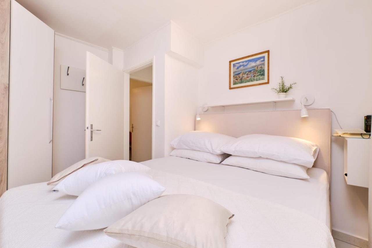 Apartments Antares Mali Losinj Ngoại thất bức ảnh