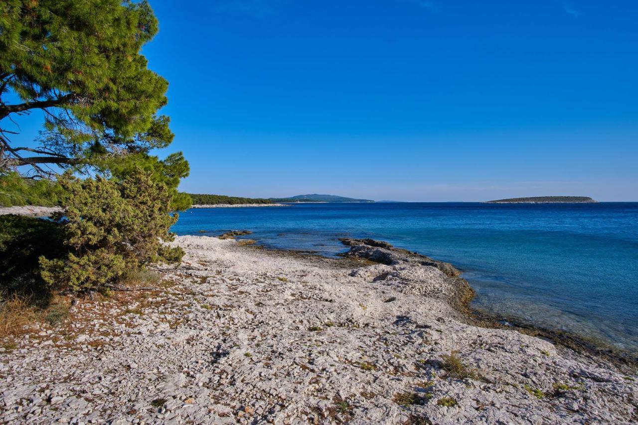 Apartments Antares Mali Losinj Ngoại thất bức ảnh
